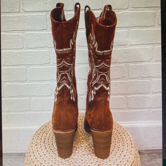 🎄XmasSale🎄MIA Taley TallWestern BootsCognac NIB/NWT Size9 EmbroideredFauxLeather - Picture 3 of 6
